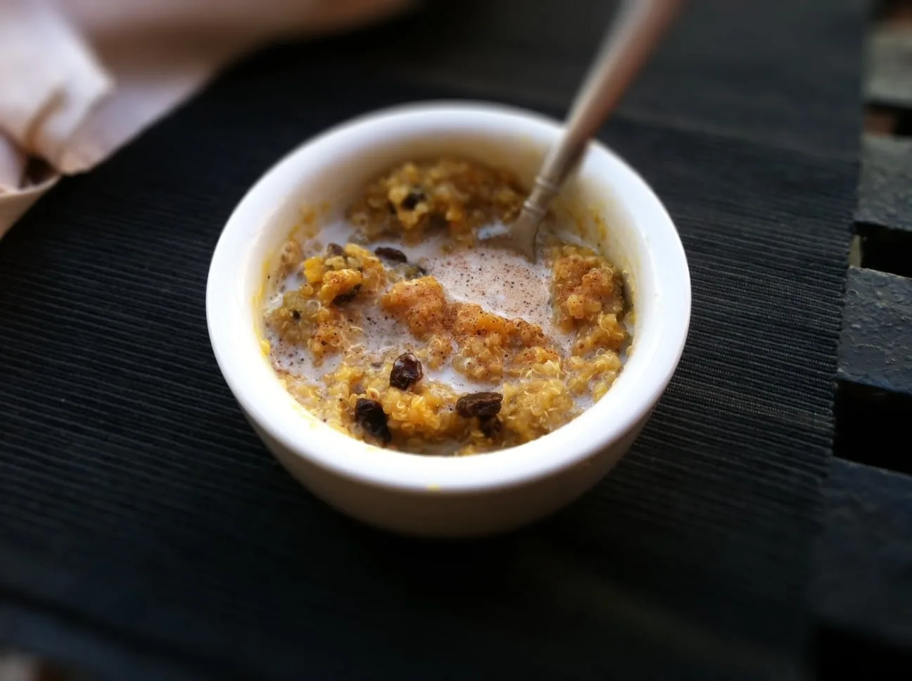 https://withfoodandlove.com/wp-content/uploads/2012/09/pumpkin-quinoa-porridge1.jpg.webp