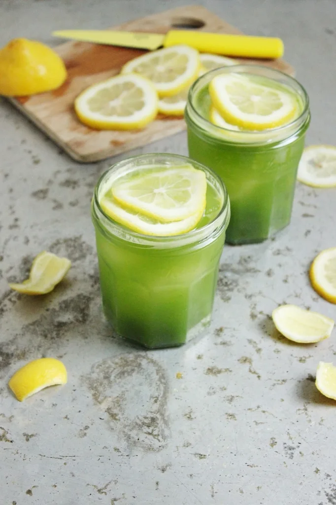 green-juice-lemonade-cocktails (1)