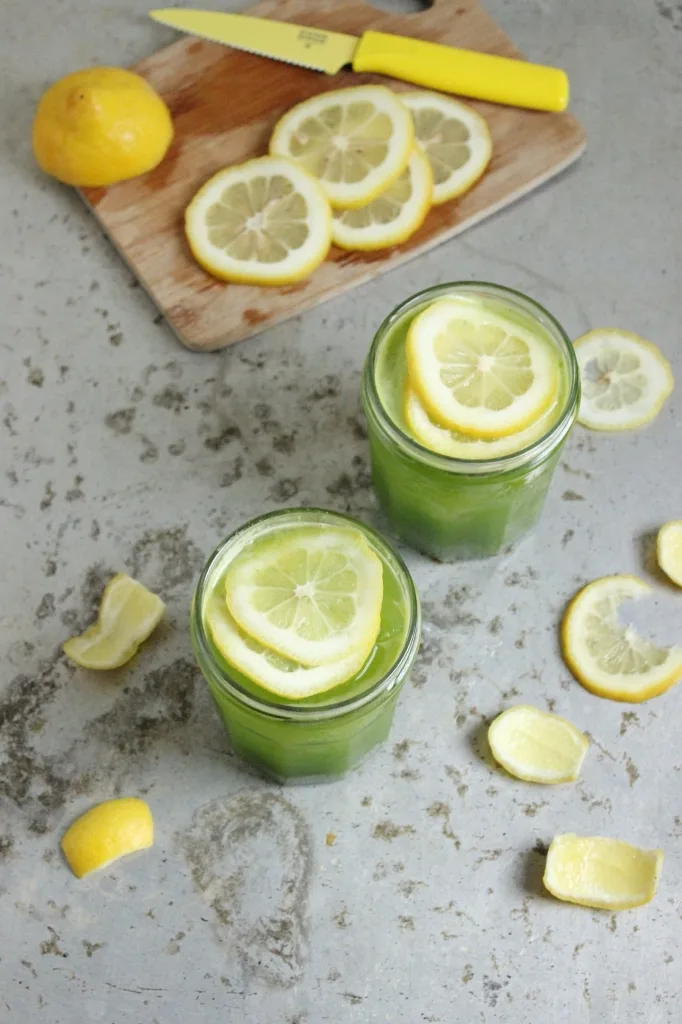 green-juice-lemonade-cocktails (3)