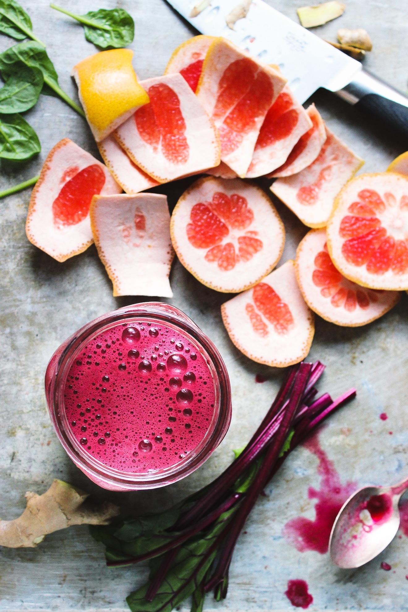 Fresh Vibrant Beet Grapefruit Green Juice | With Food + Love | Boost your immunity and hydrate your skin with fresh and vibrant beet and grapefruit green juice. Perfect green juice for citrus season and for a winter glow. #grapefruitgreenjuice #beetandgrapefruit