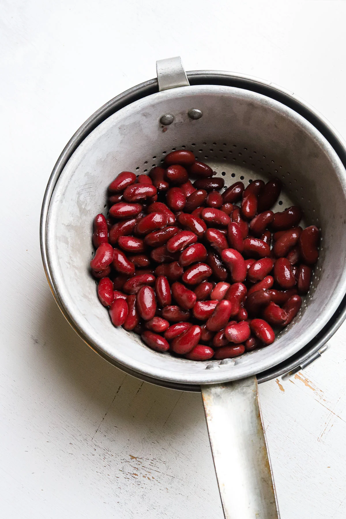 kidney beans in a colander