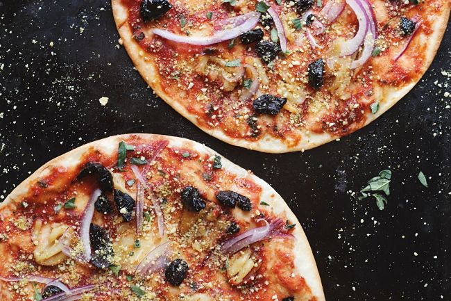 Oil-cured Black Olive + Smashed Garlic Pizza with Herby Oregano 'Parm' | @withfoodandlove