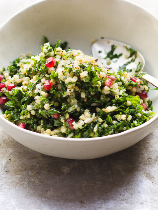 Sorghum Tabbouleh Salad with Clementine Thyme Dressing | Vegan, gluten-free sorghum tabbouleh salad. This winter tabbouleh salad is built with hearty greens, and a punchy citrusy-thyme dressing.