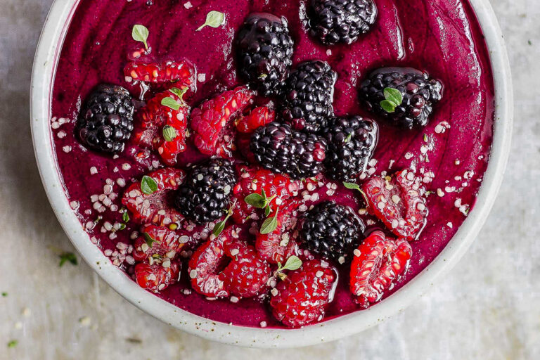 Beet Berry Smoothie Bowl (gluten-free, raw, vegan)