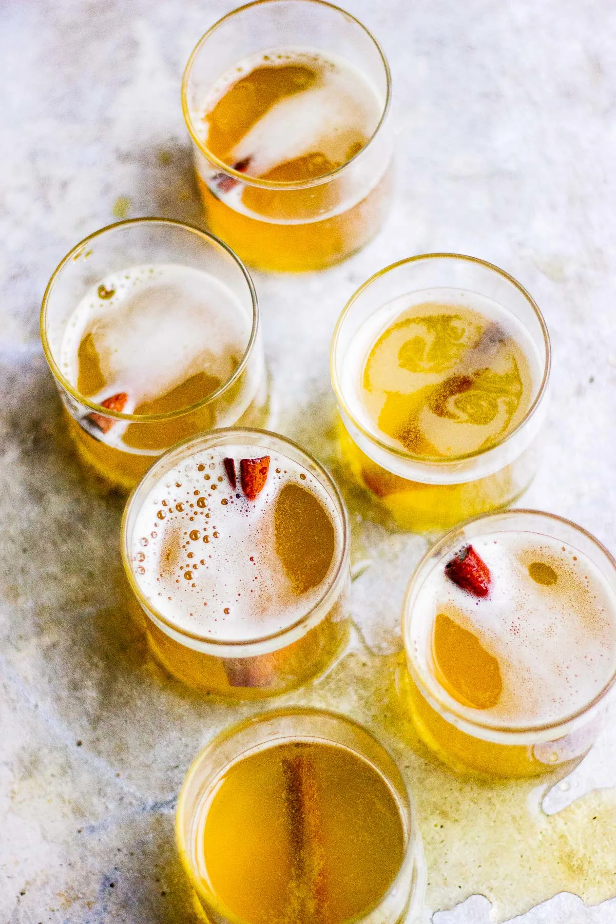 sparkling champagne turmeric cocktails