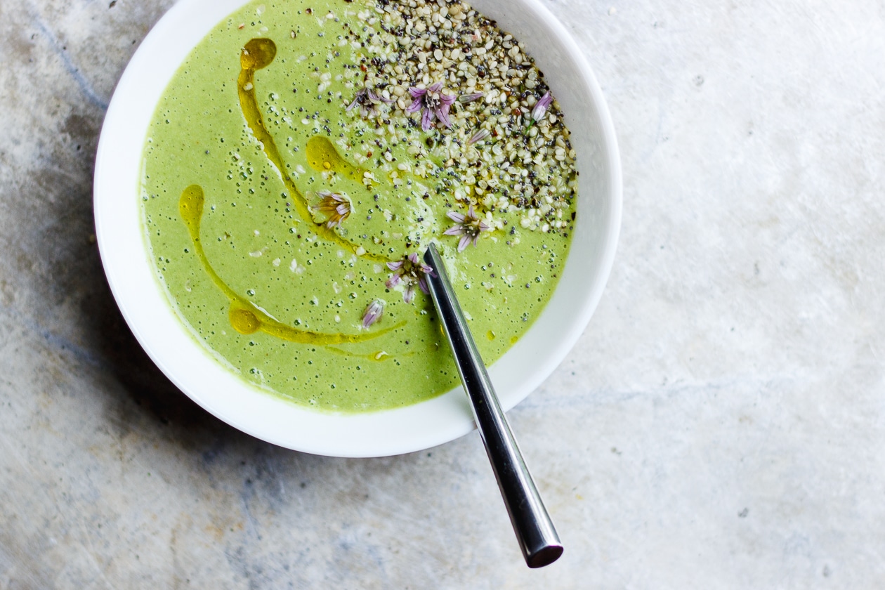 Spring Allium Soup with Hemp Seed Dukkah | Leek, green garlic, scallions, garlic, all the alliums combined for a Chilled spring allium soup. Made naturally gluten-free and vegan with hemp seeds.