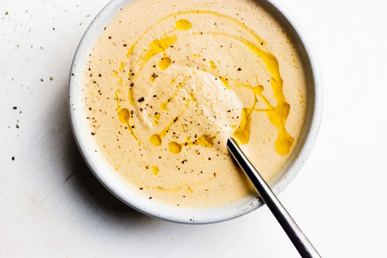 Cream of Onion Soup with Caramelized Fennel | Vegan, cream of onion soup with caramelized fennel and rosemary. A rich, decadent, comforting cream of onion soup for fall and winter.