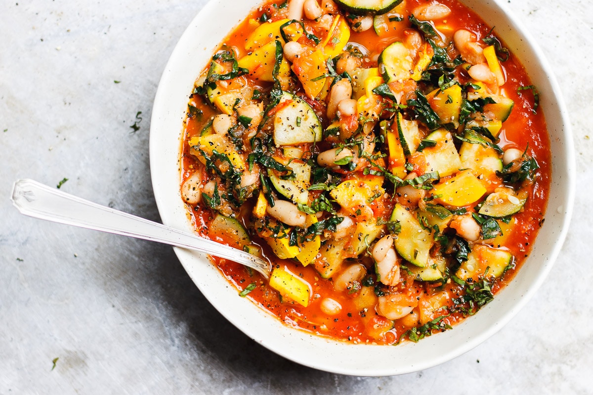 Tomato Stewed Zucchini with White Beans (vegan, glutenfree)