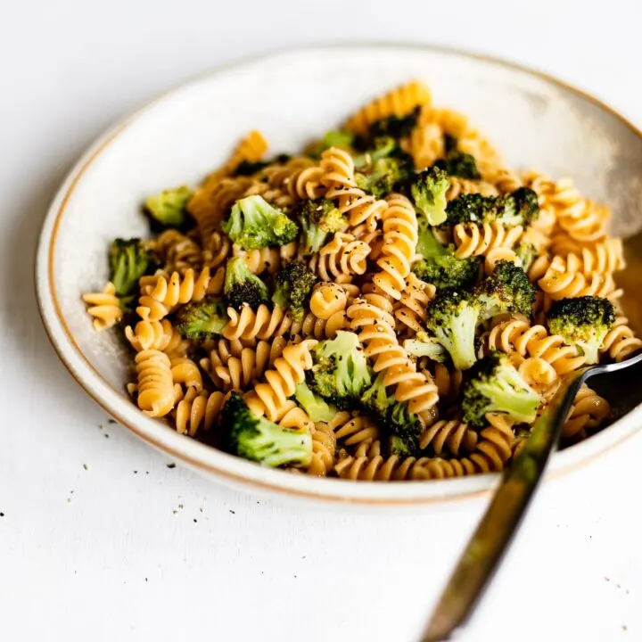 lemon pepper broccoli fusilli pasta