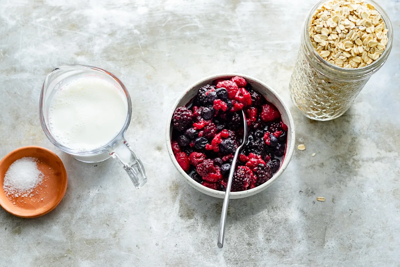 ingredients to make oatmeal